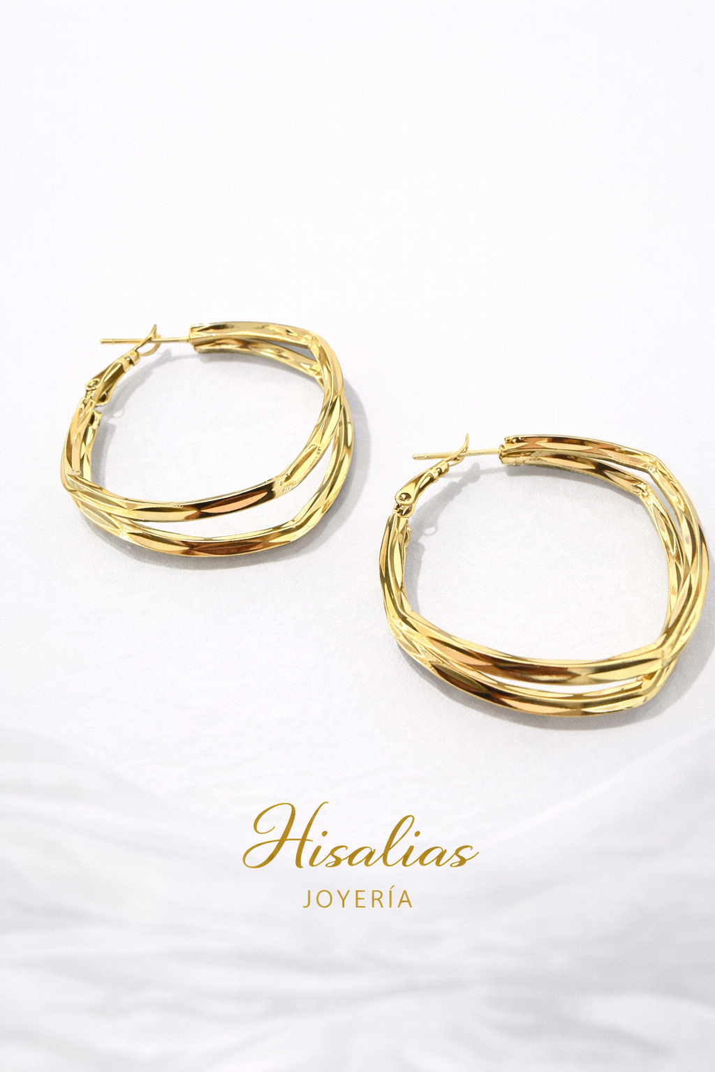 Aretes Argolla Doble Entrelazada Dorada Elegante 35mm